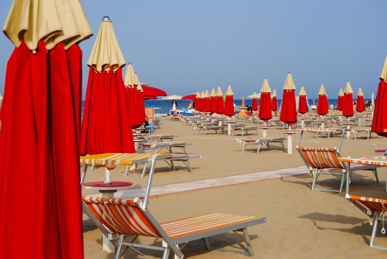Hotel Saint Louis Rimini Esterno foto