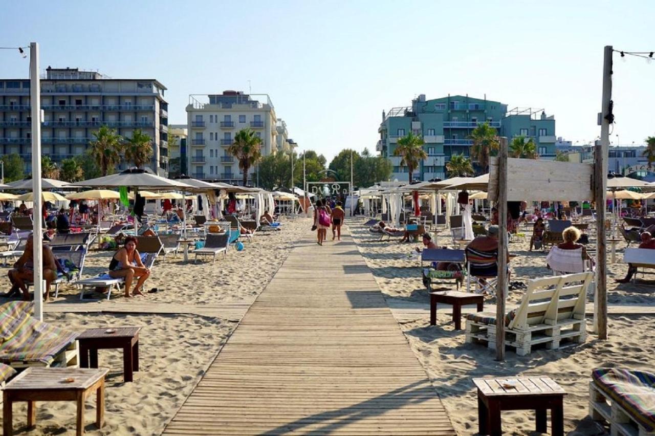 Hotel Saint Louis Rimini Esterno foto