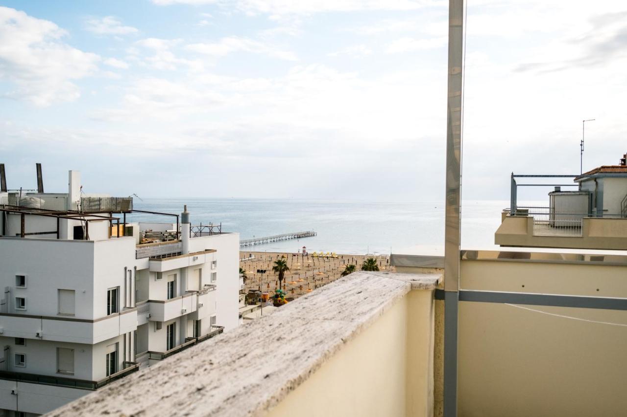 Hotel Saint Louis Rimini Esterno foto