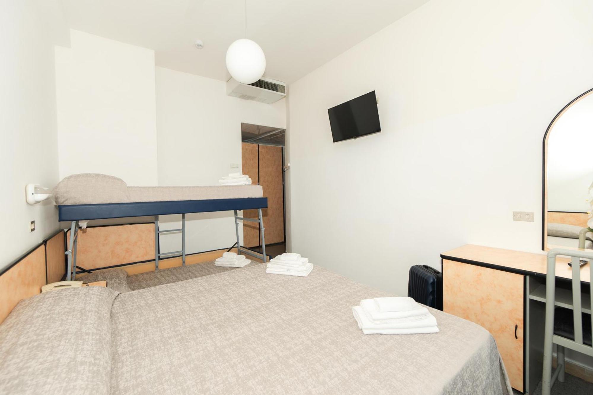 Hotel Saint Louis Rimini Esterno foto
