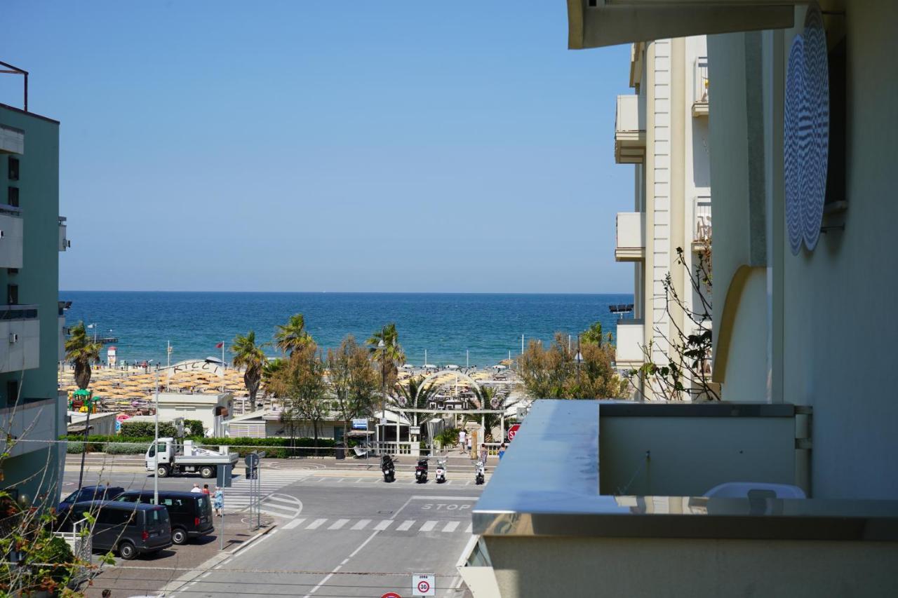Hotel Saint Louis Rimini Esterno foto